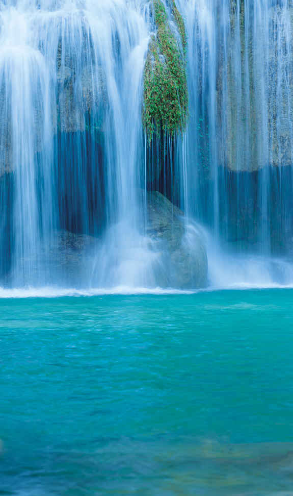 Waldwasserfall-Thailand2